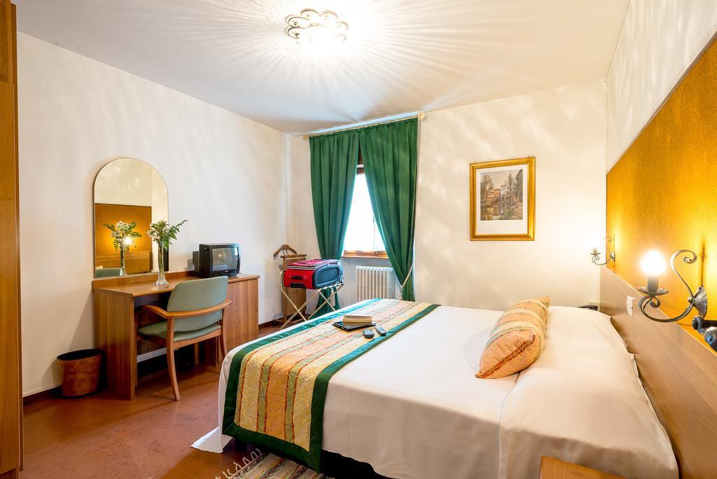Albergo Altavilla Тирано Номер фото