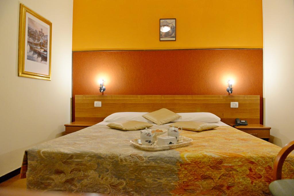 Albergo Altavilla Тирано Экстерьер фото